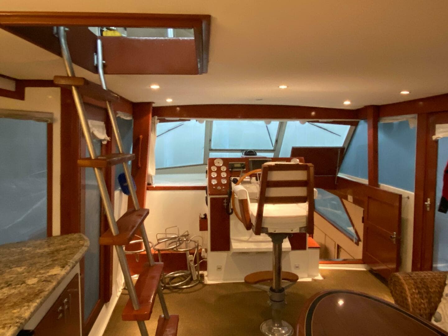 1973 Chris-Craft 47 Commander Flush Deck