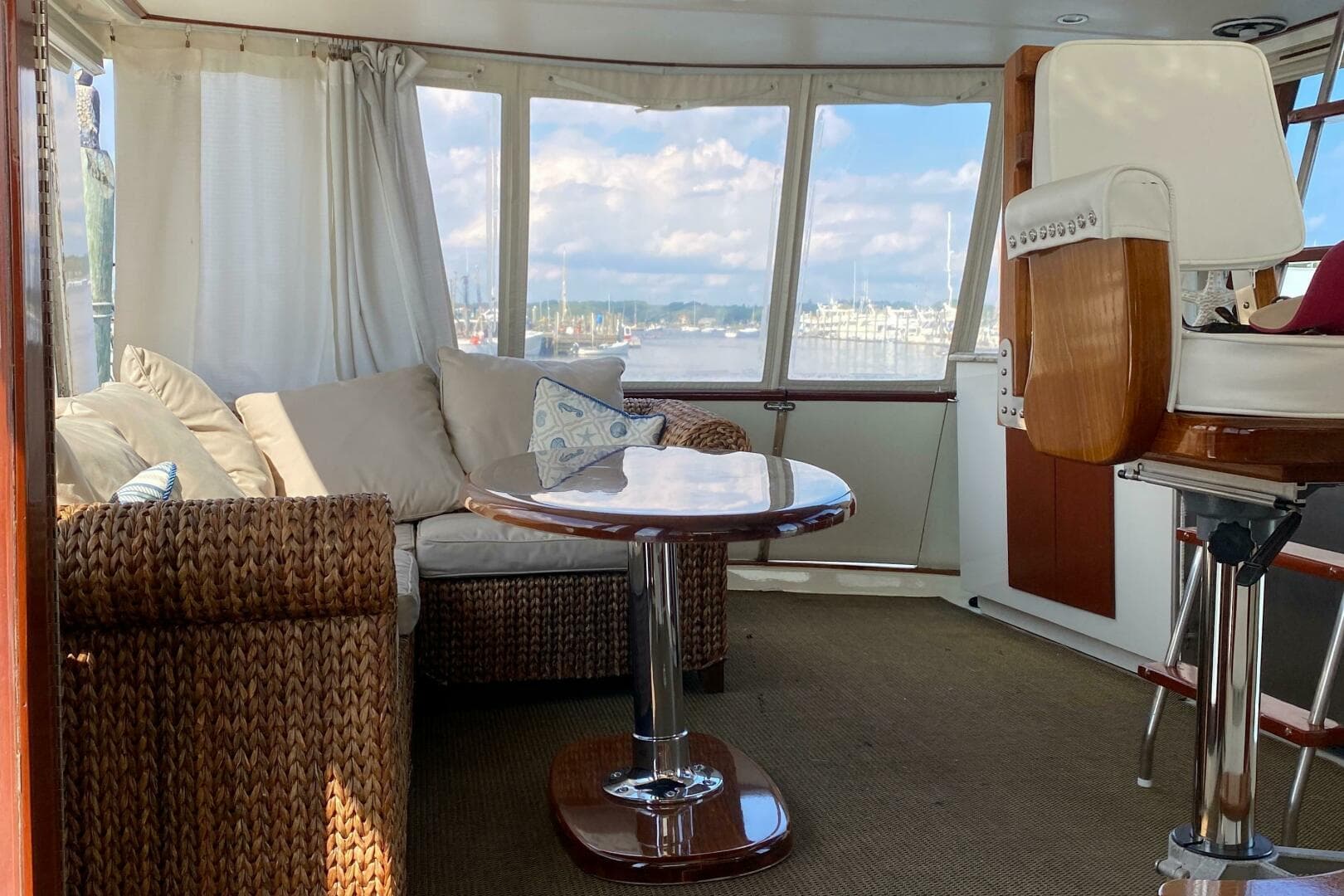 1973 Chris-Craft 47 Commander Flush Deck