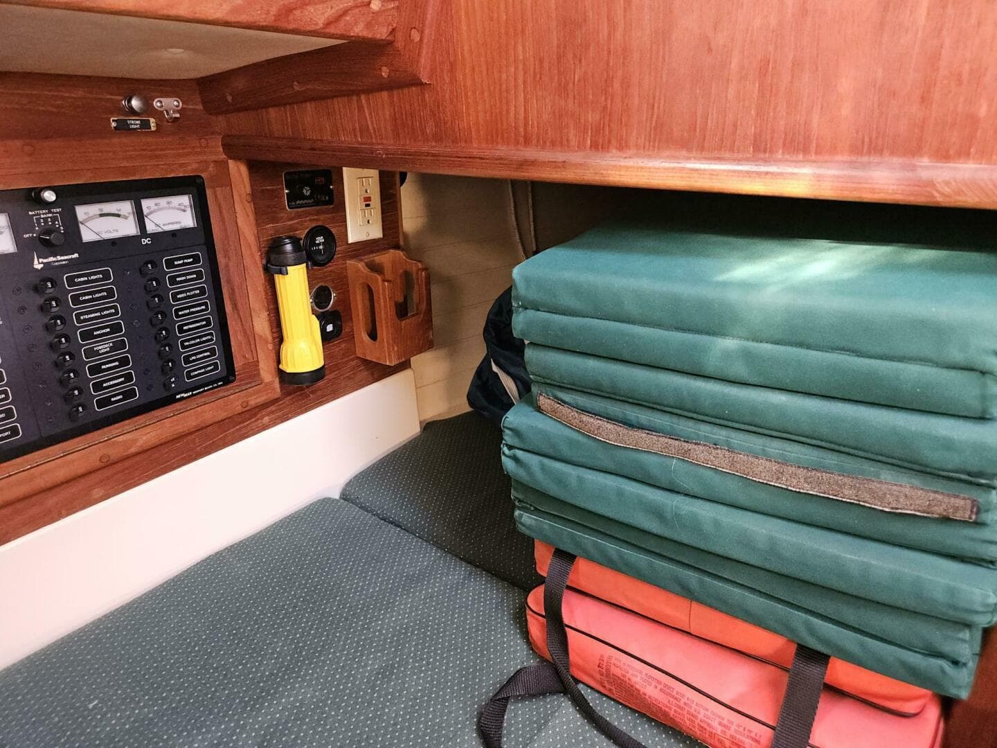 1994 Pacific Seacraft 