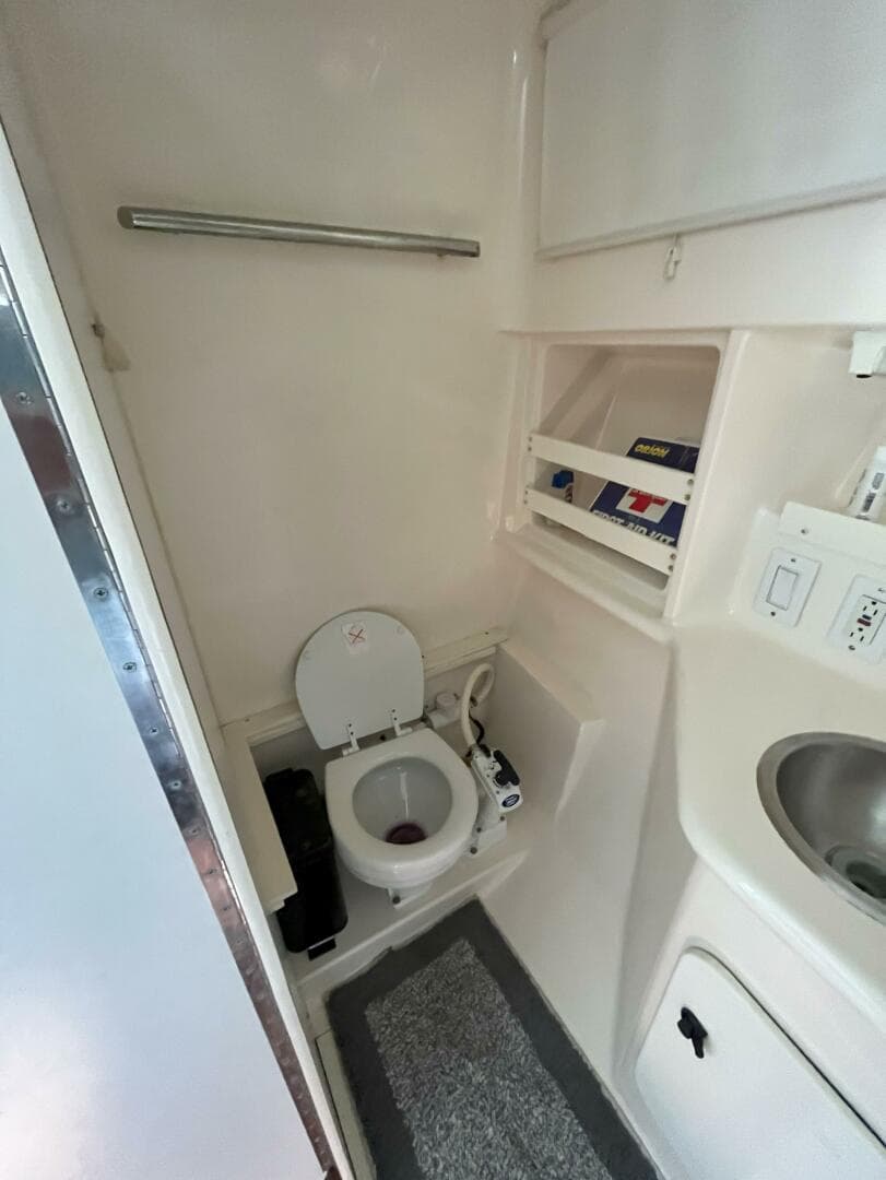 1997 Pursuit 300 Offshore