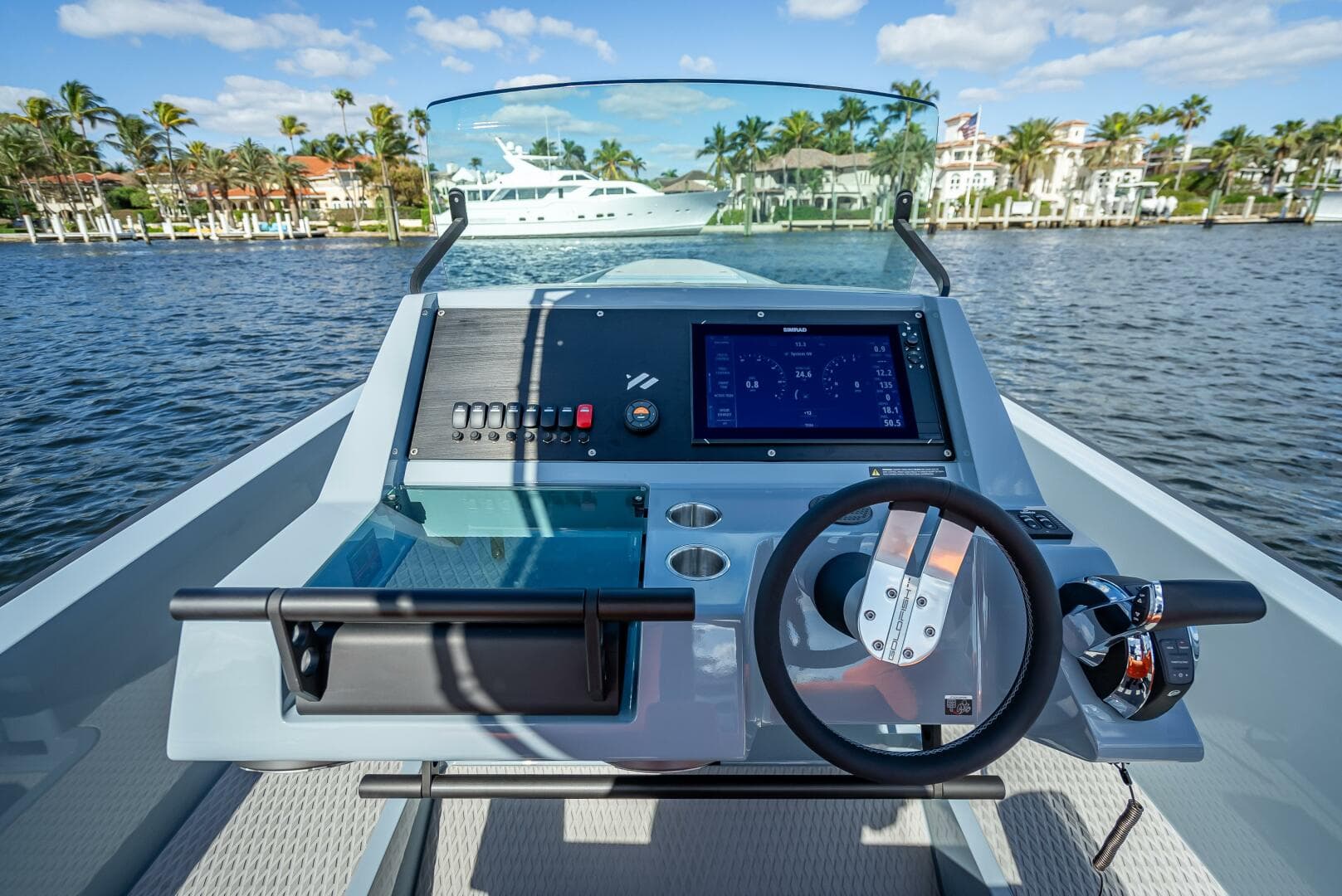 2024 Goldfish 28 Tender