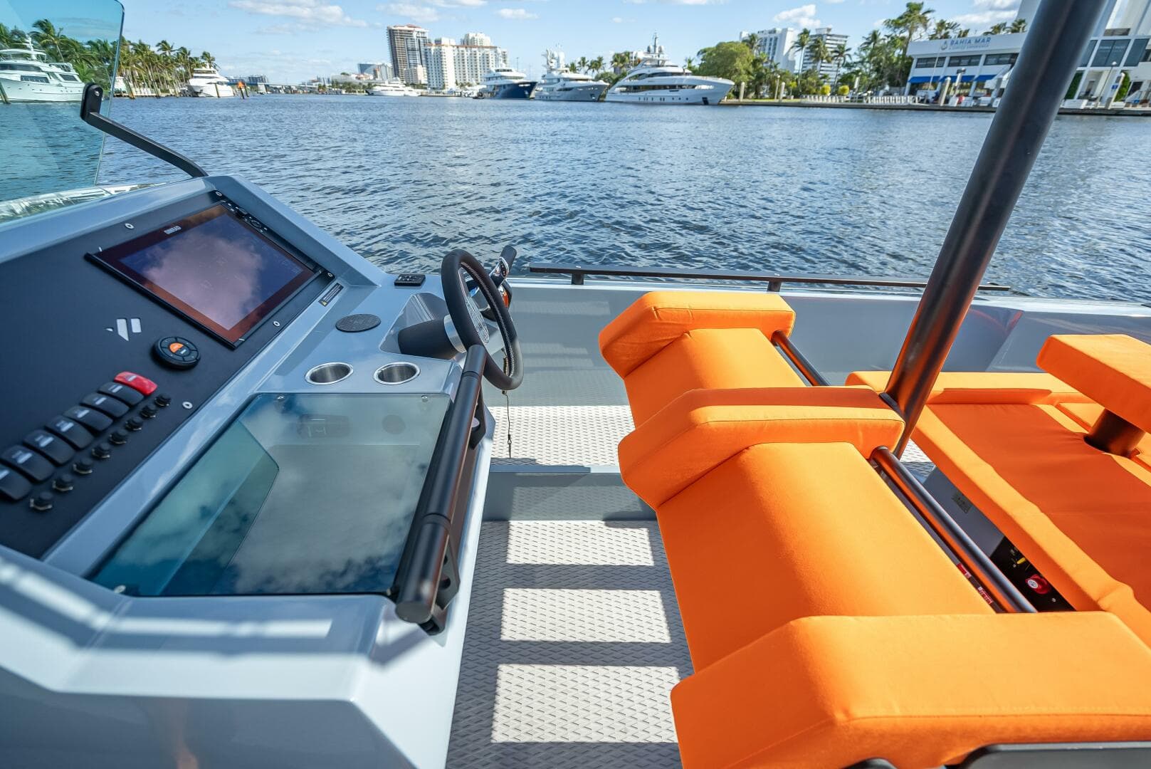 2024 Goldfish 28 Tender