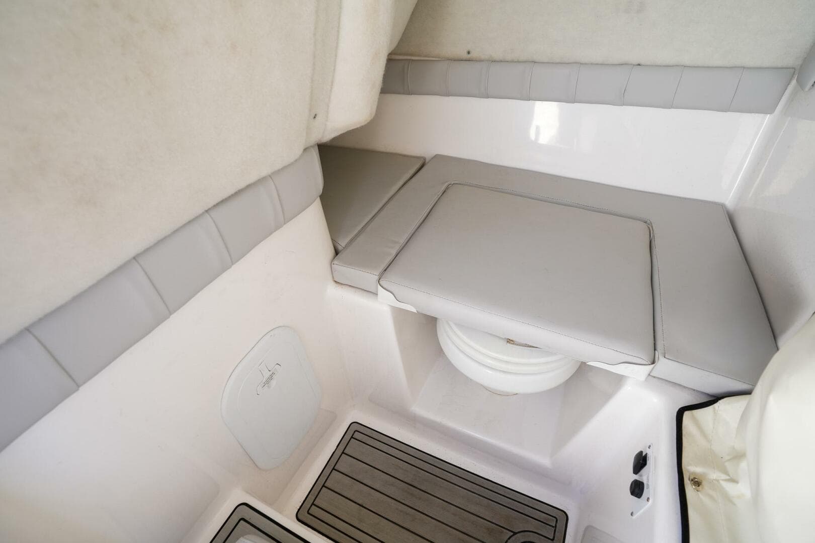 2019 Sea Fox 249 Avenger