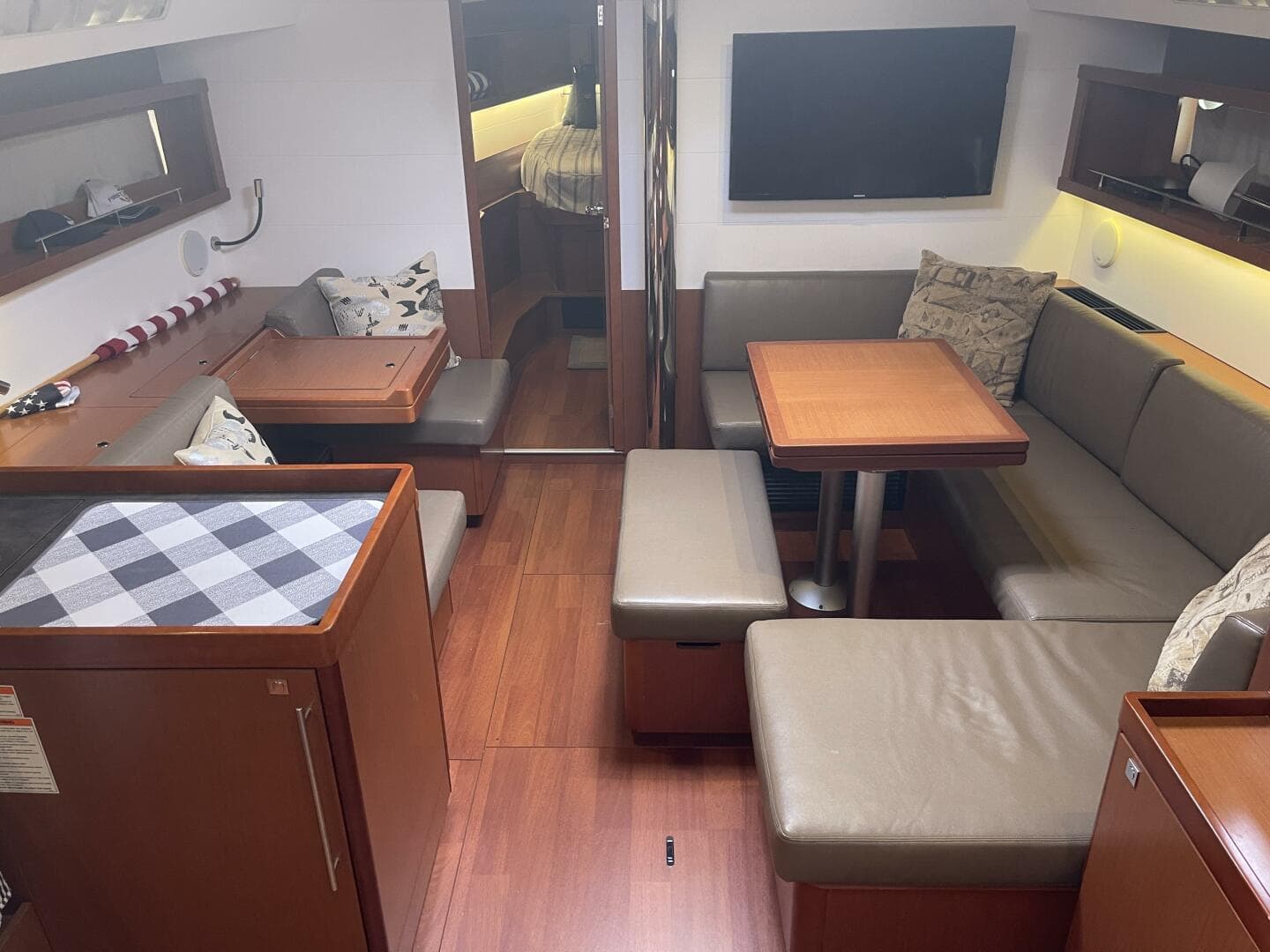 2017 Beneteau Oceanis 45