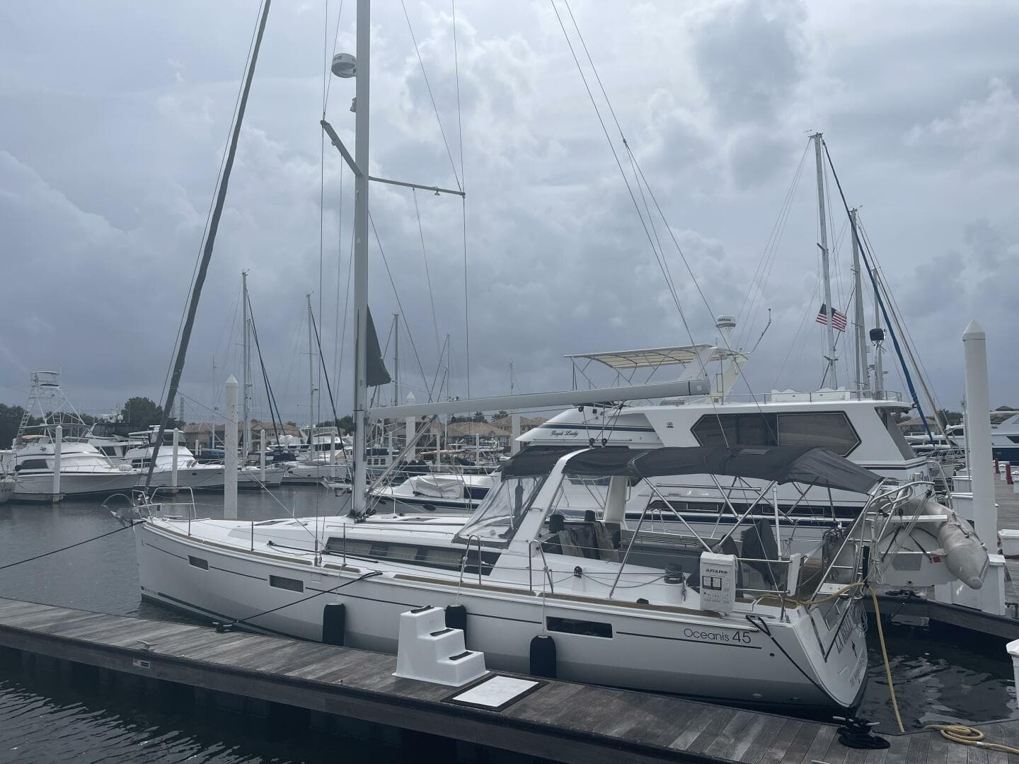 2017 Beneteau Oceanis 45