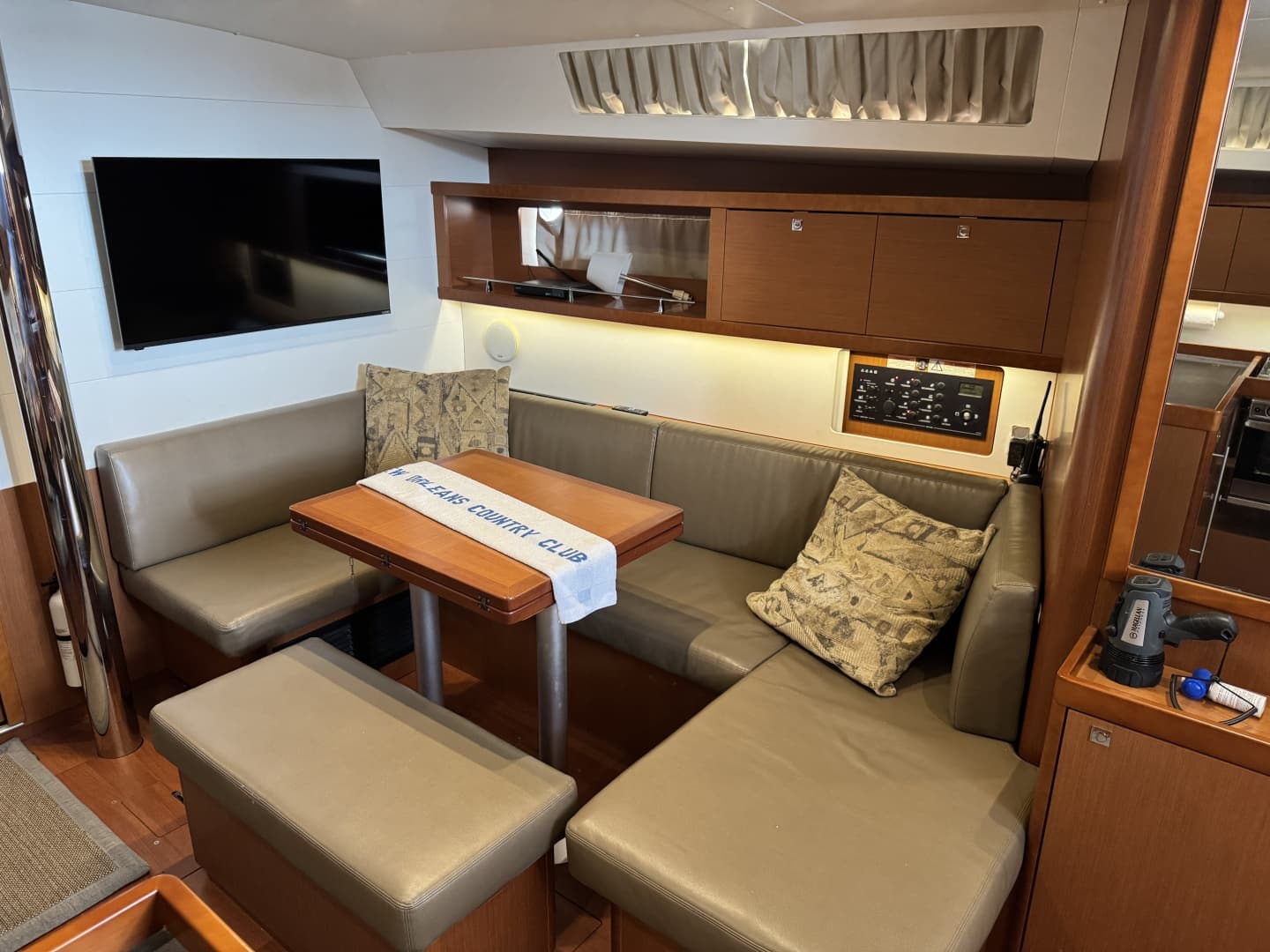 2017 Beneteau Oceanis 45