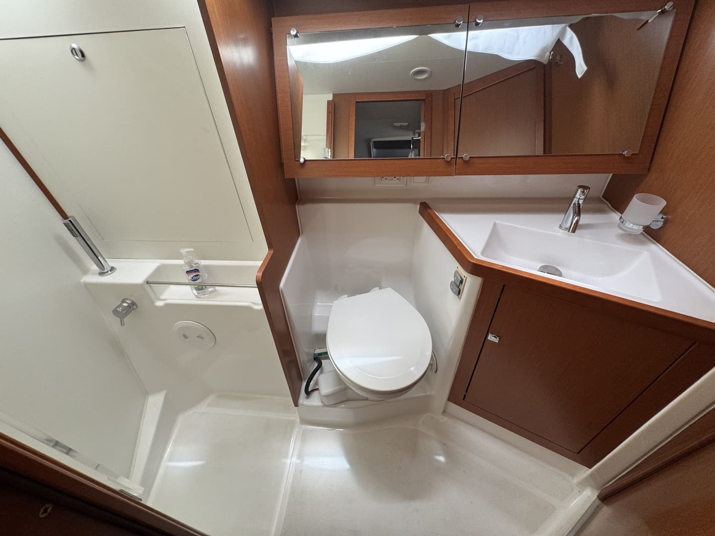 2017 Beneteau Oceanis 45