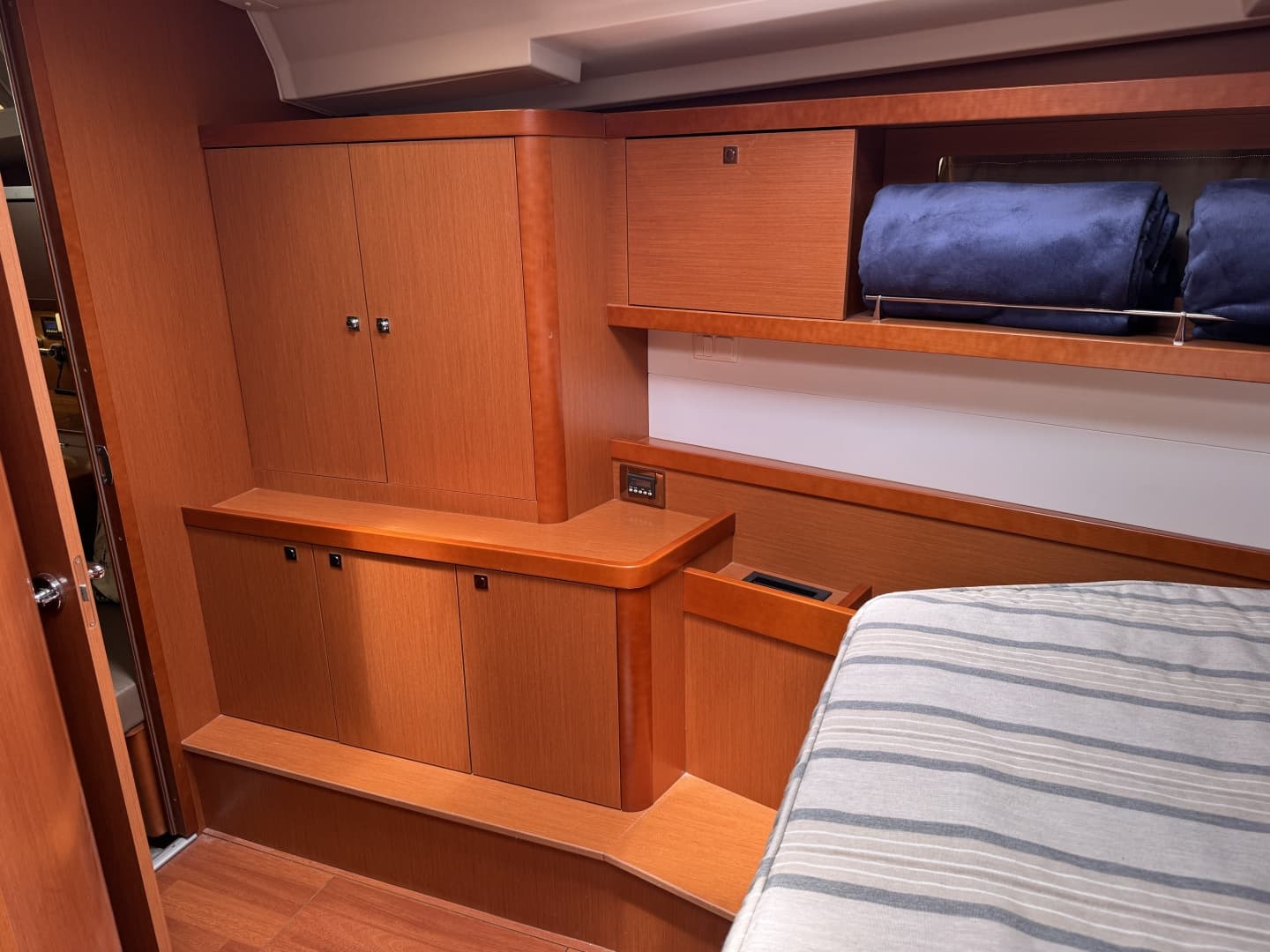2017 Beneteau Oceanis 45