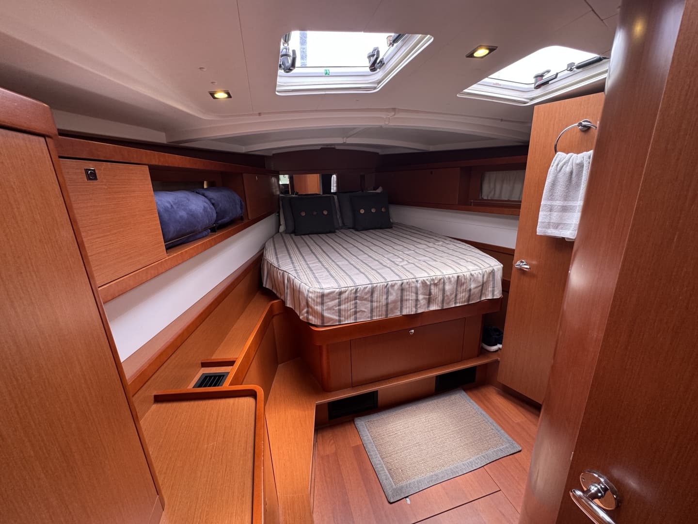2017 Beneteau Oceanis 45