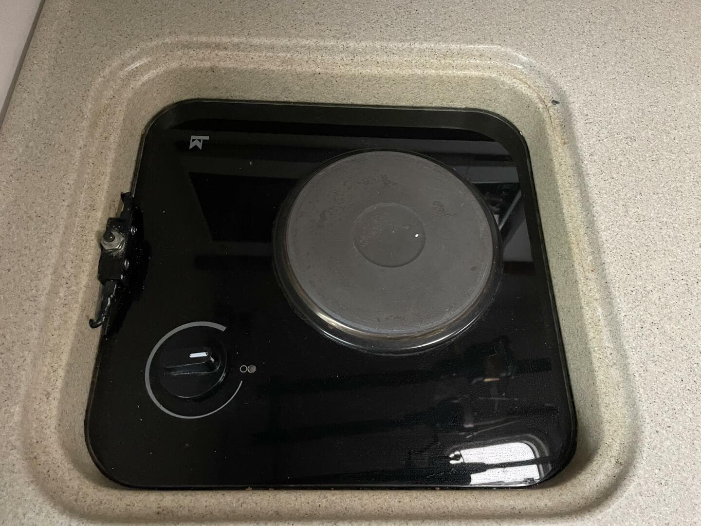 2000 Pursuit 3000 Express