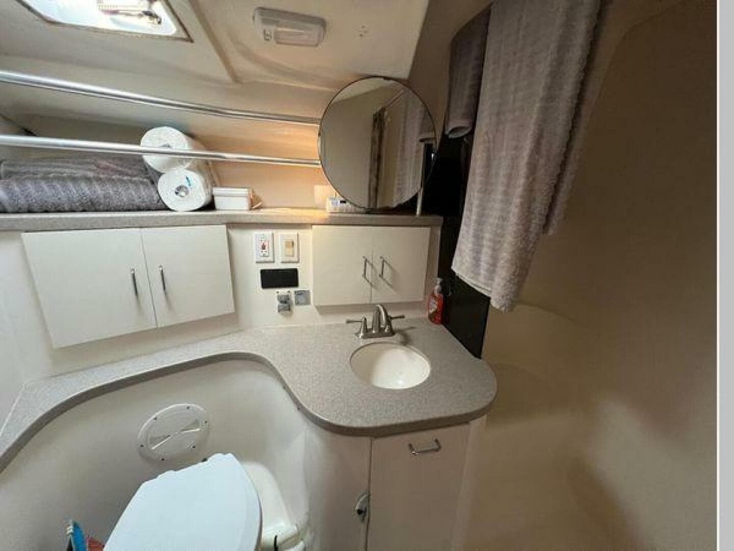 1993 Mainship Sedan Bridge