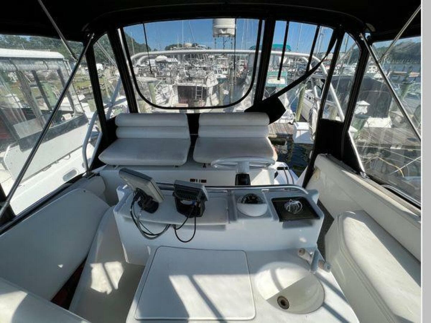 1993 Mainship Sedan Bridge