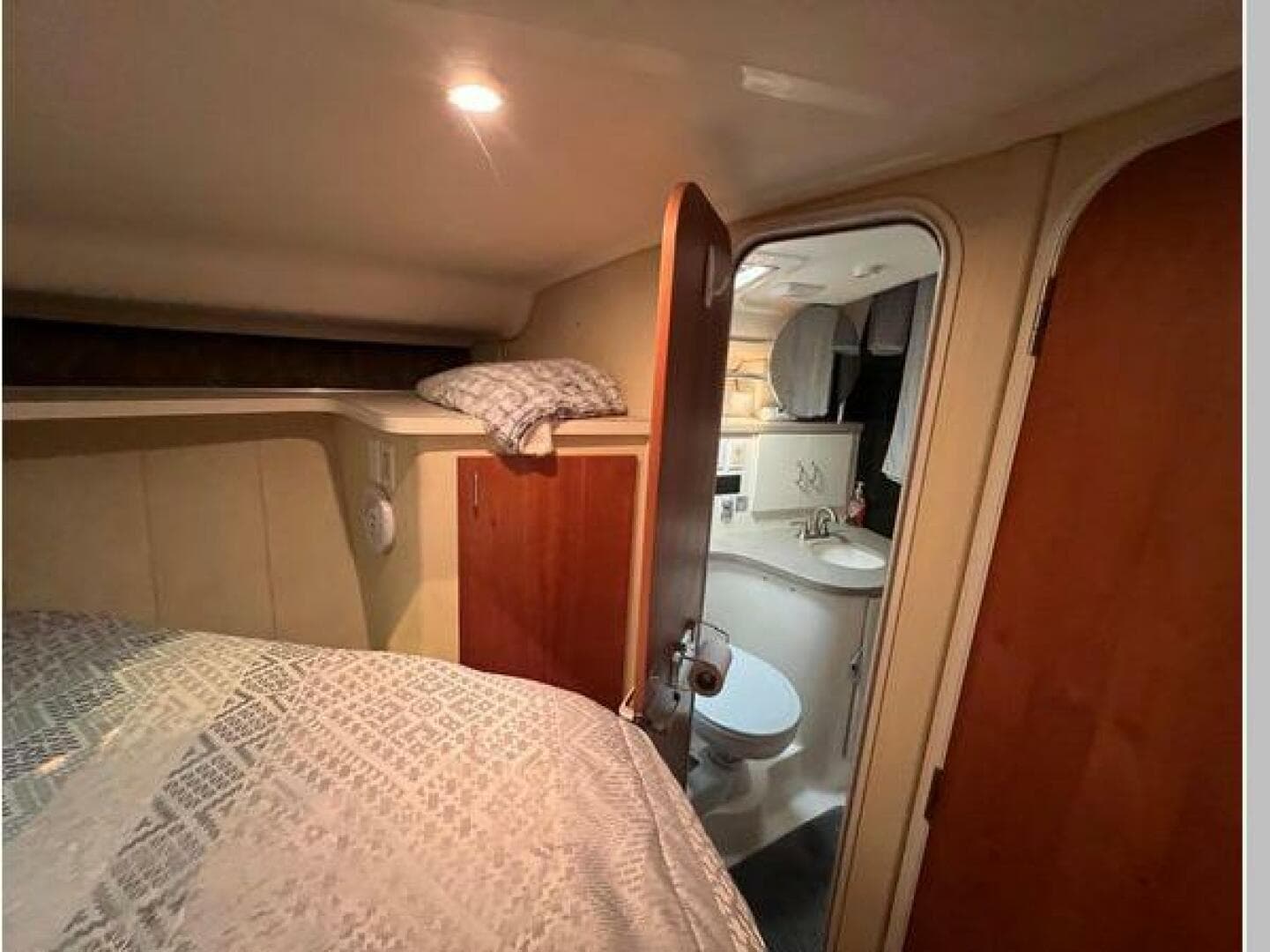 1993 Mainship Sedan Bridge