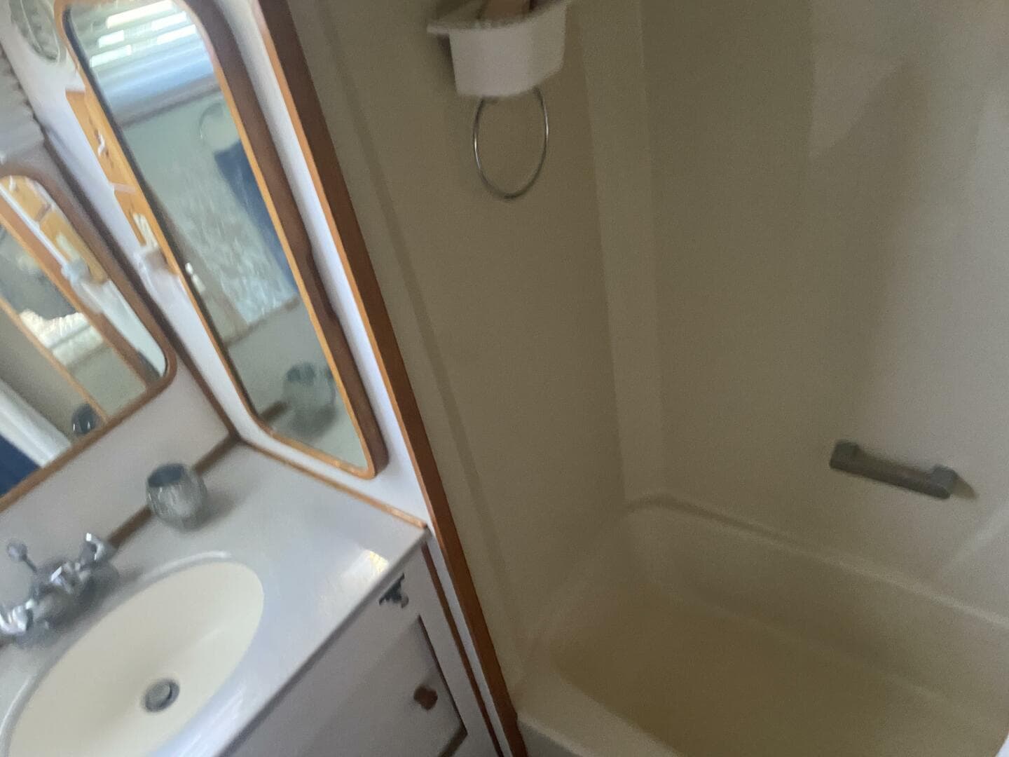 1989 Chris-Craft 427 Catalina