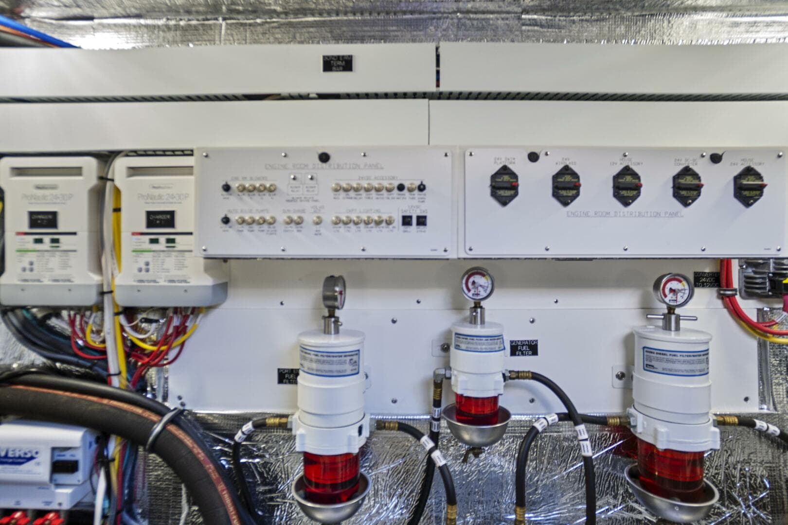 2019 Cruisers Yachts 54 Cantius