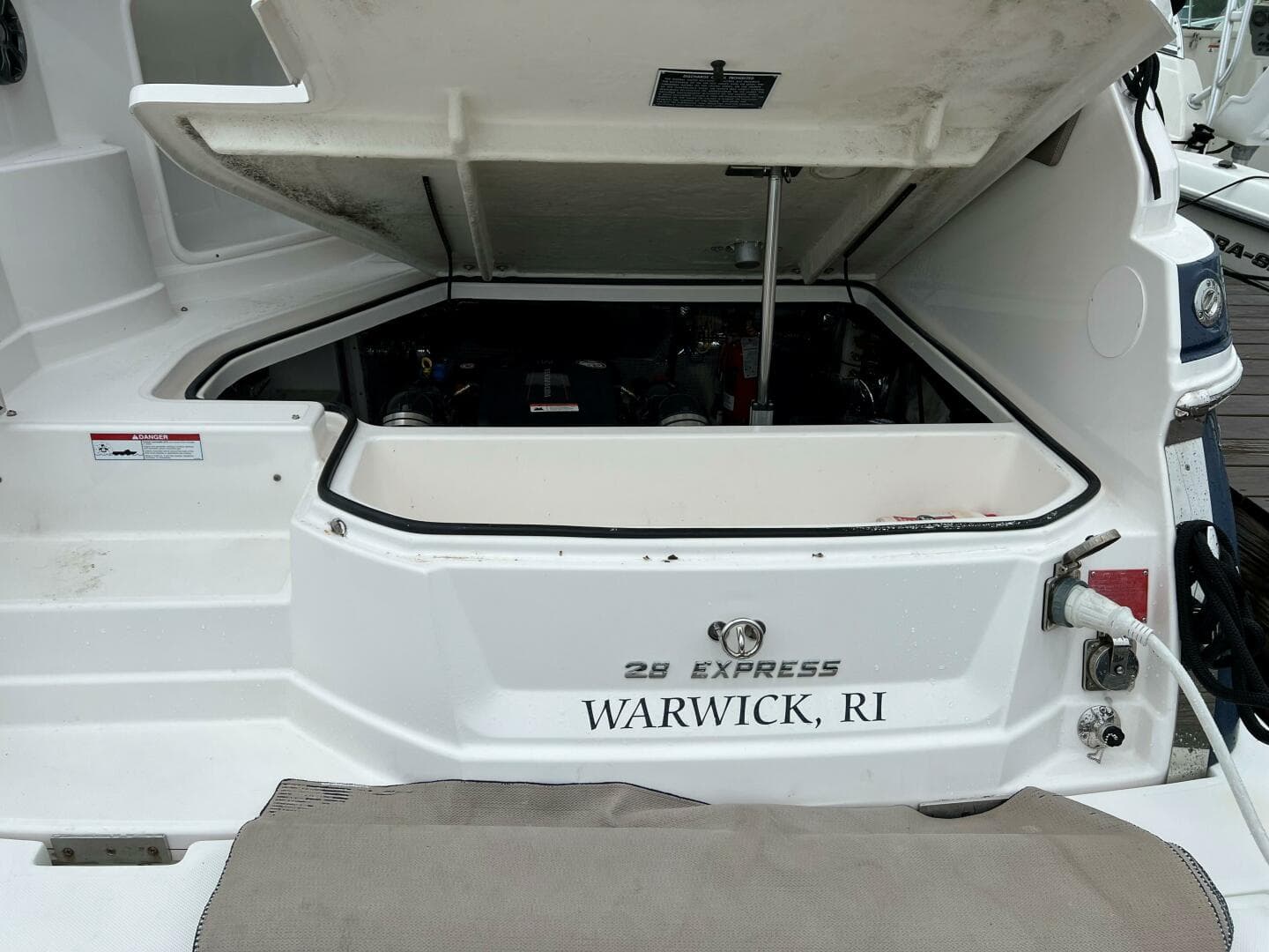 2017 Regal 28 Express