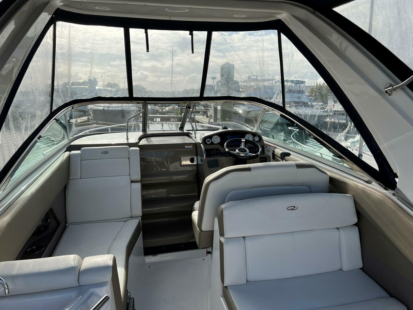 2017 Regal 28 Express