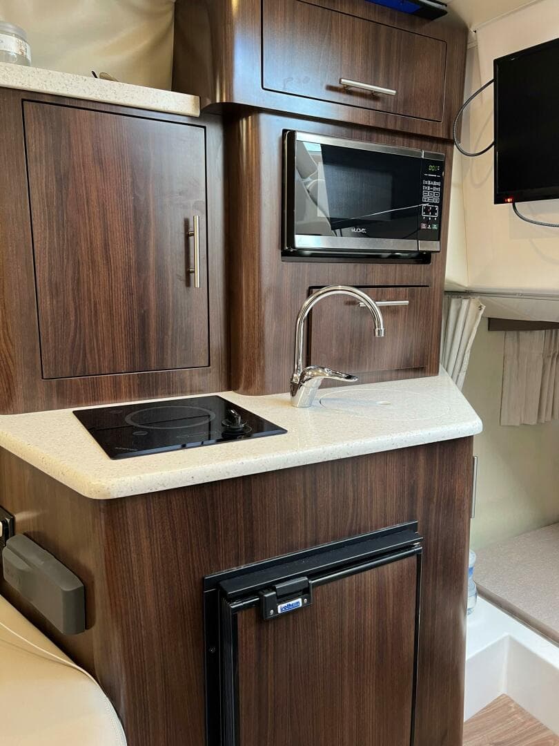 2017 Regal 28 Express