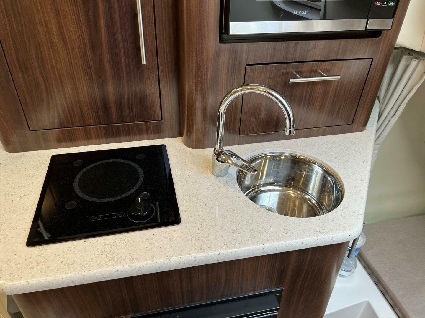 2017 Regal 28 Express