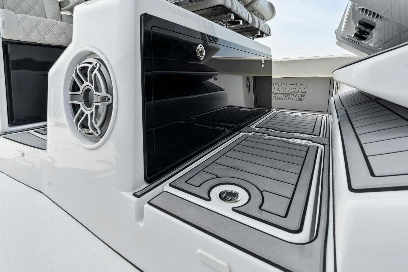 2022 Barker Boatworks 40 HPC 