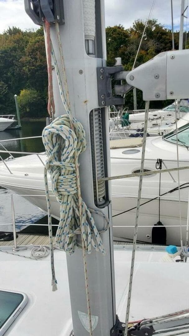 2000 Beneteau 361