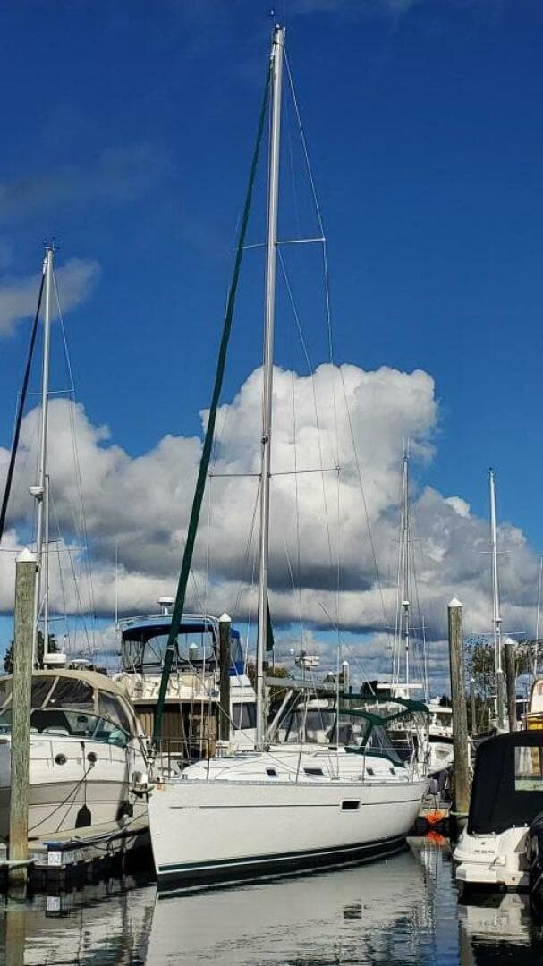 2000 Beneteau 361