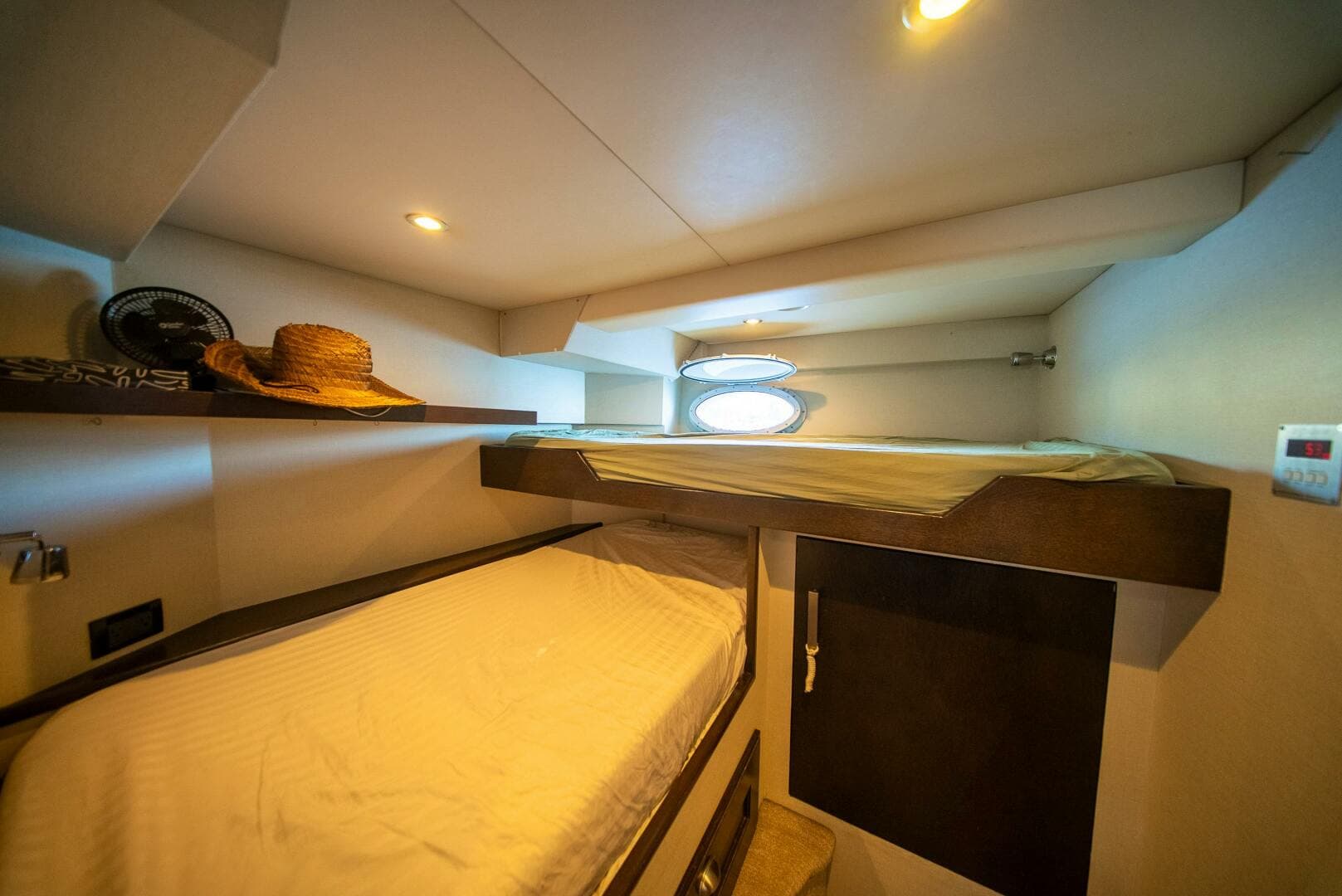 1992 Crescent Custom Yachts Custom