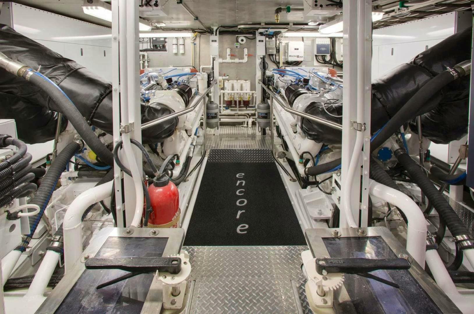 1992 Crescent Custom Yachts Custom