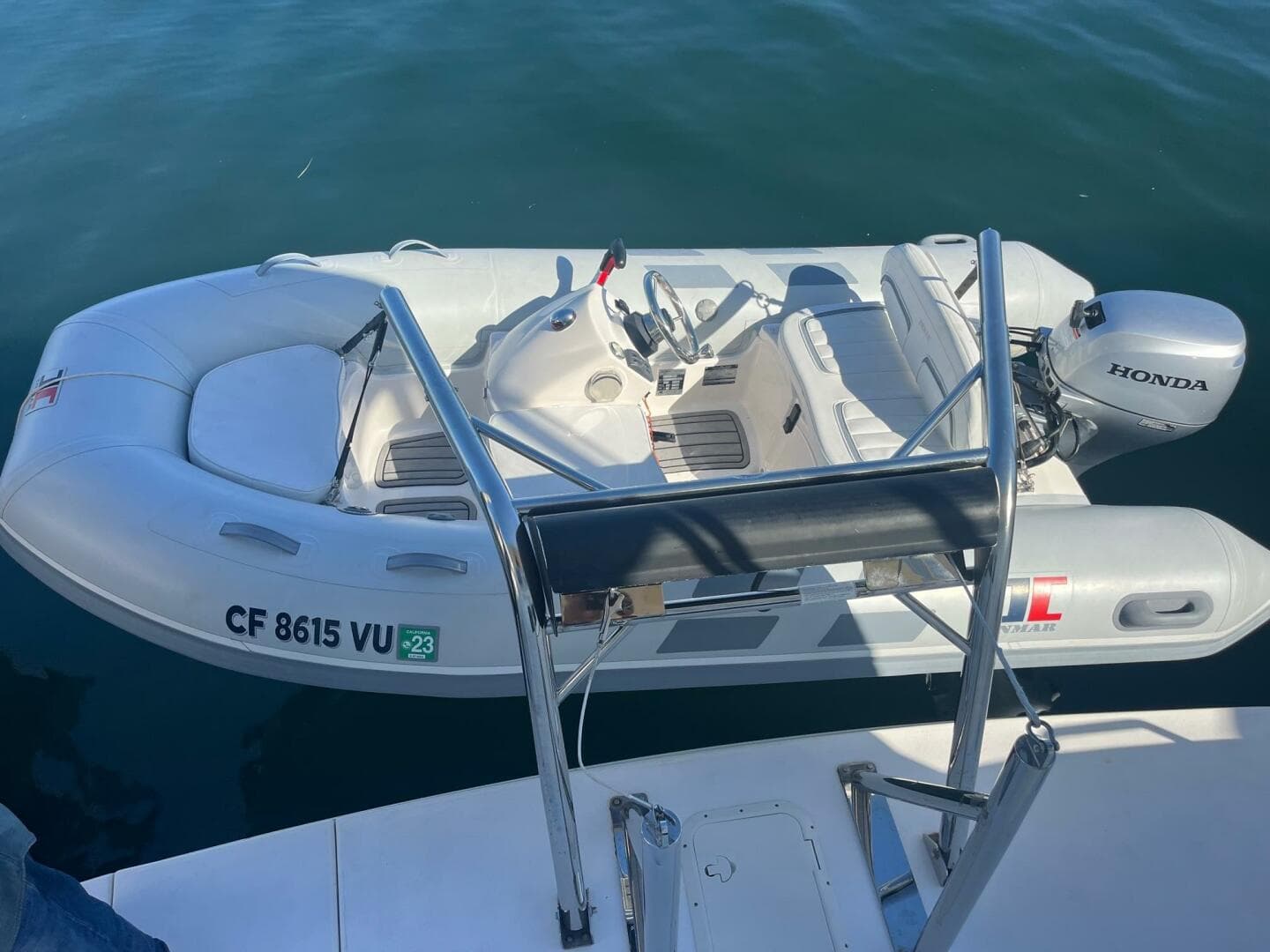 1997 Sea Ray 420 Aft Cabin