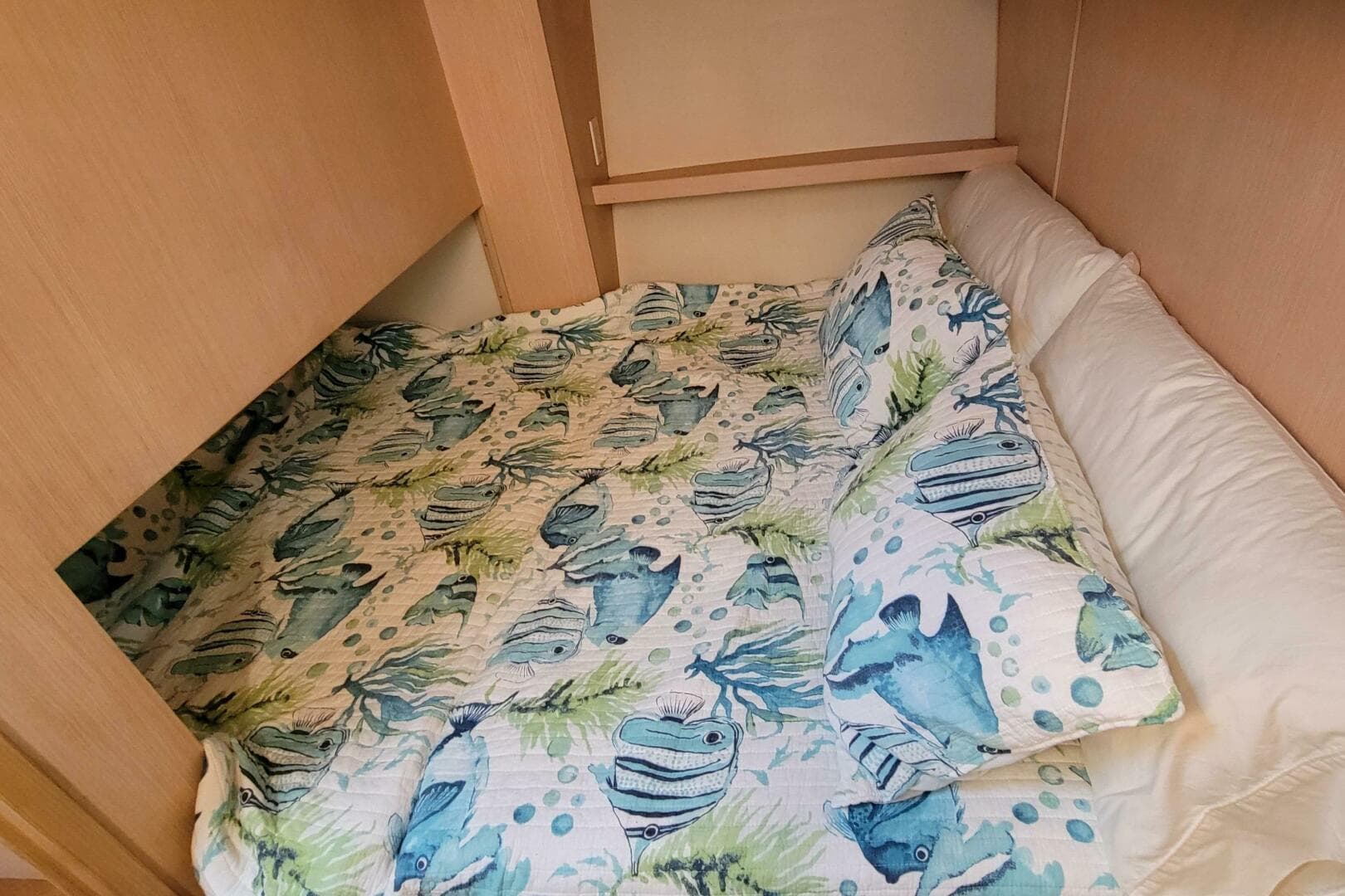 1996 Tiara Yachts 4000 Express