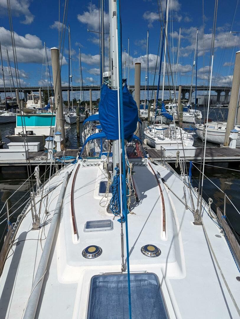 1985 Wauquiez Hood 38 MK II