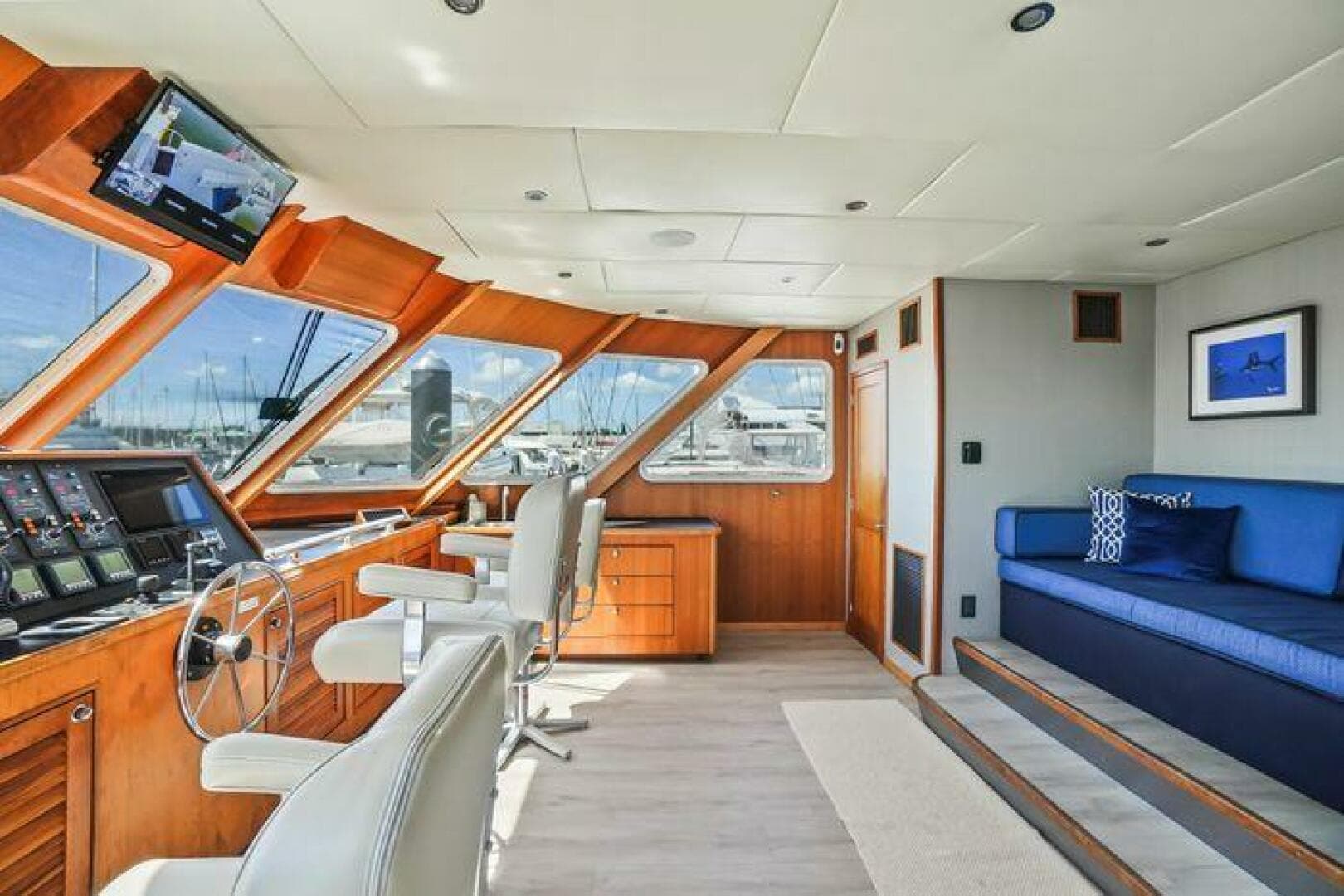 2009 Custom Flybridge Motoryacht