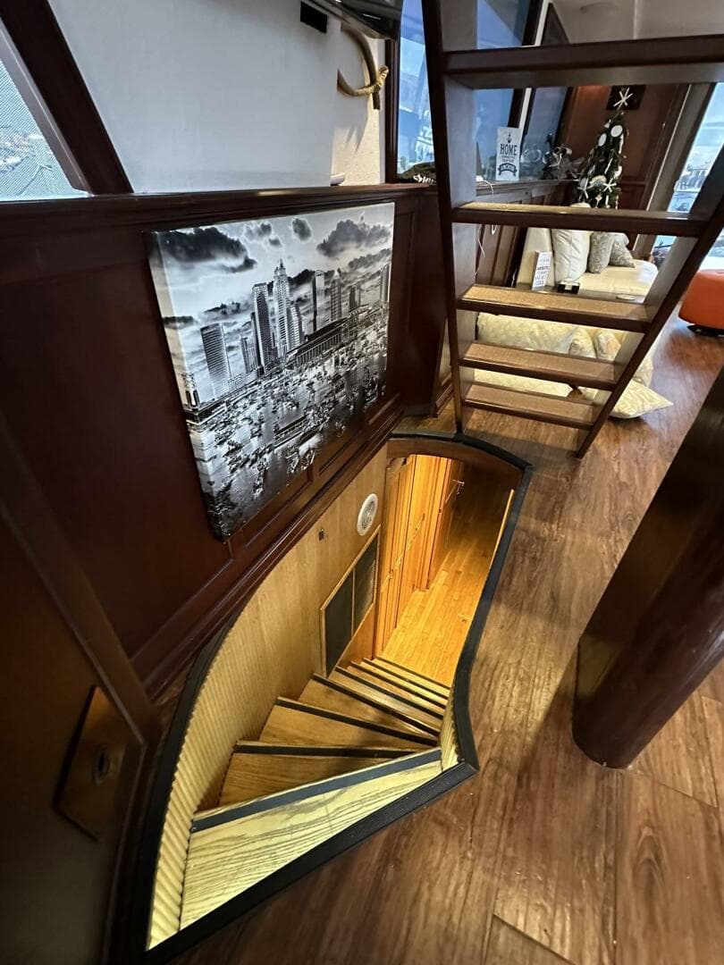 1988 Viking Motor Yacht