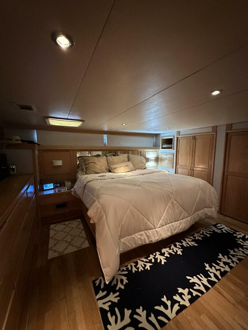 1988 Viking Motor Yacht