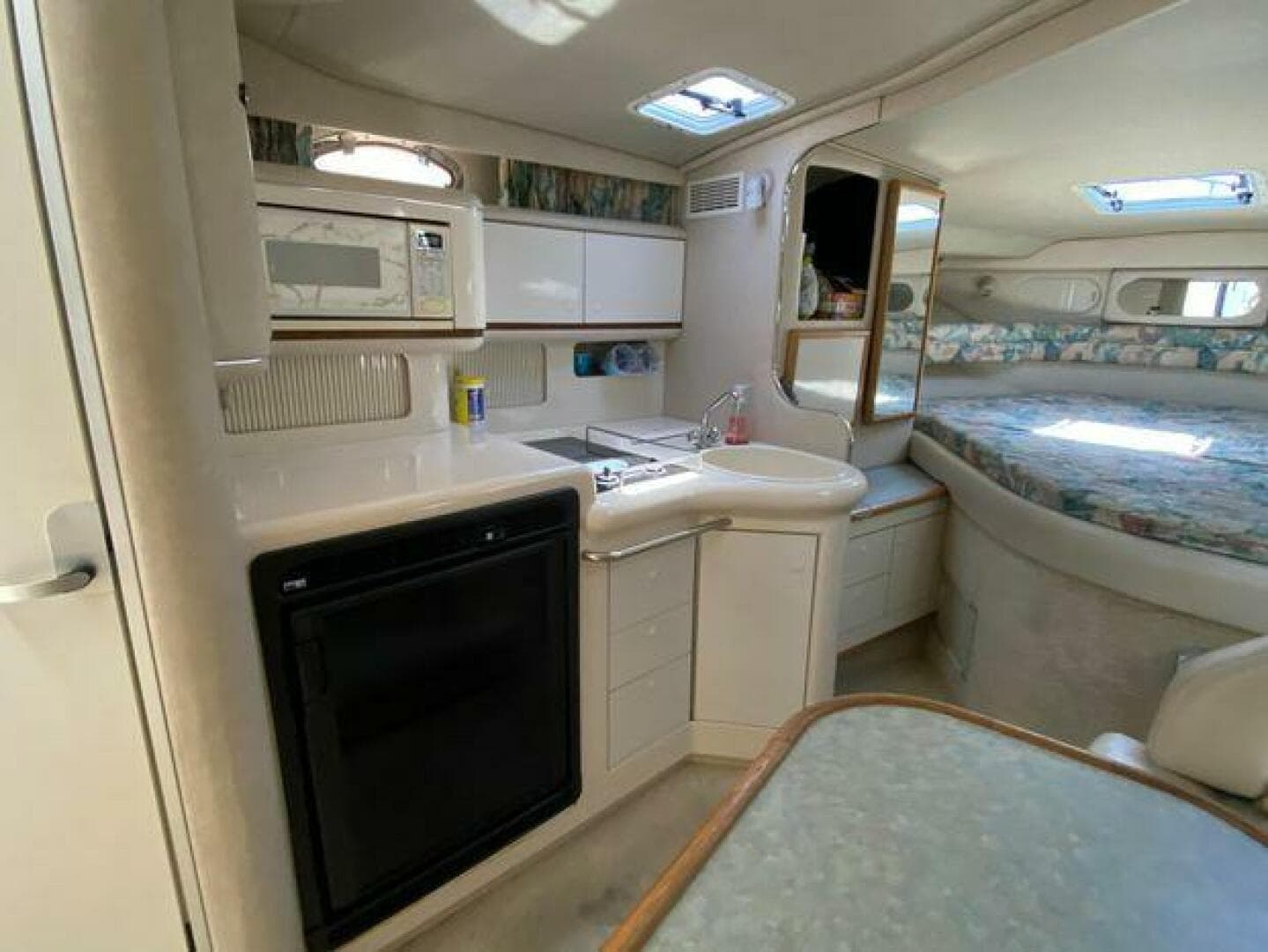 1996 Sea Ray 330DA