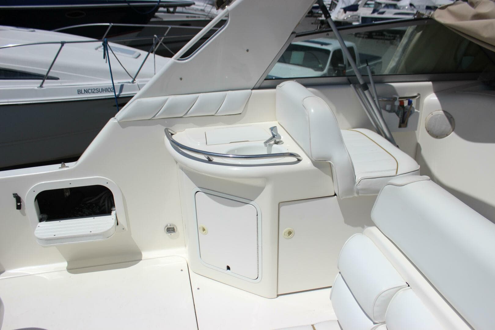 1996 Sea Ray 330DA