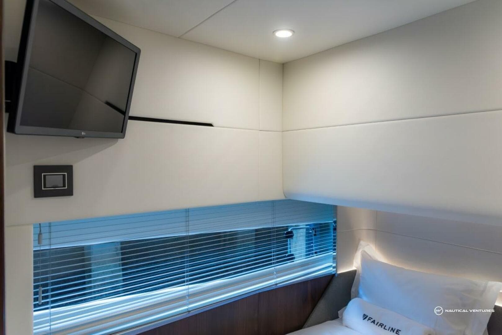 2023 Fairline Phantom 65