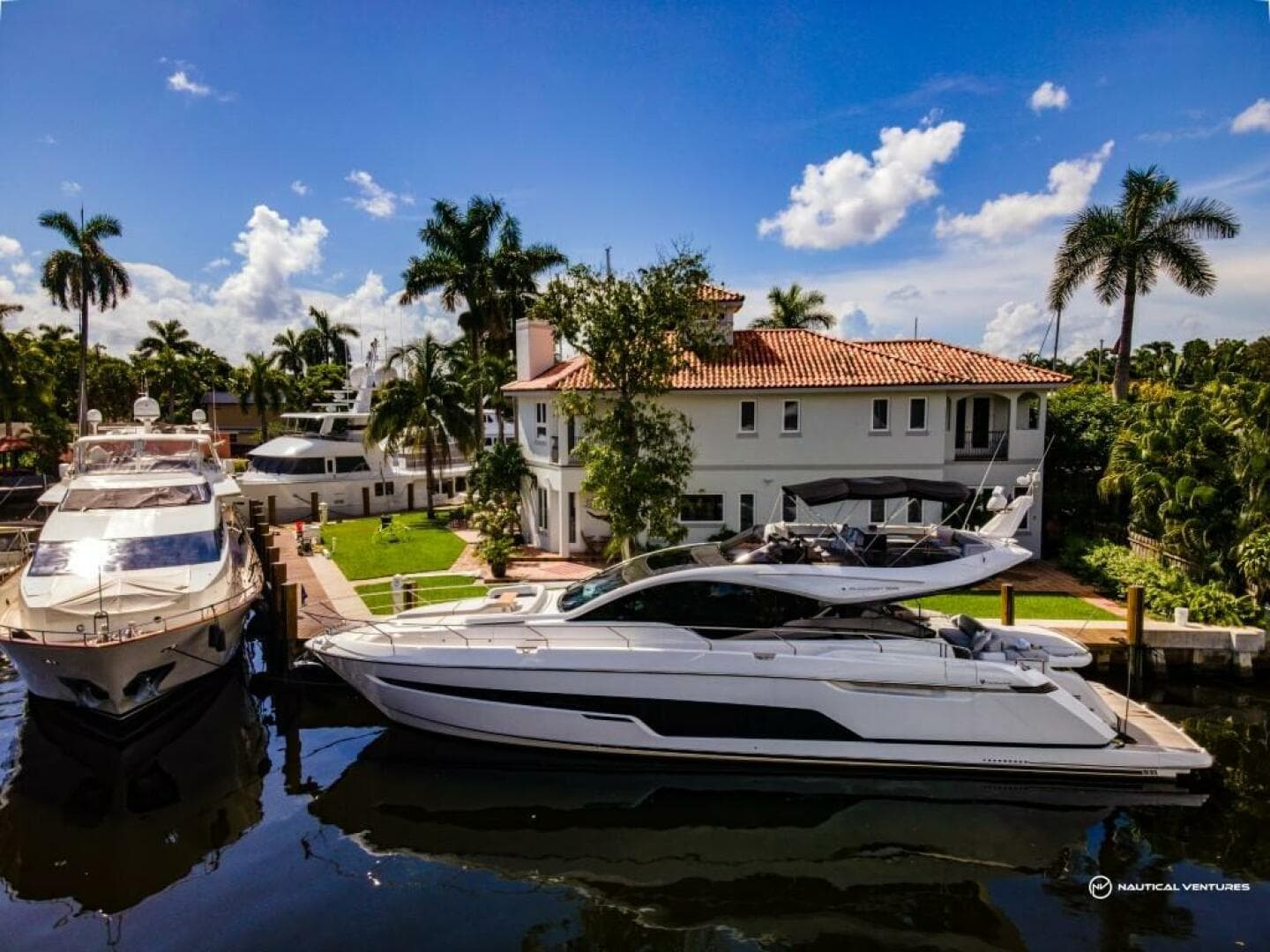 2023 Fairline Phantom 65