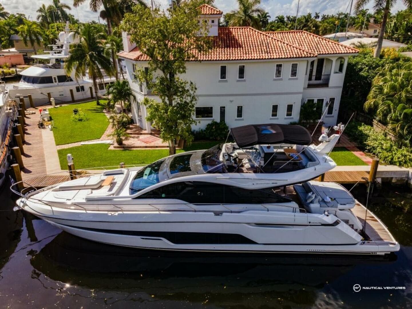 2023 Fairline Phantom 65