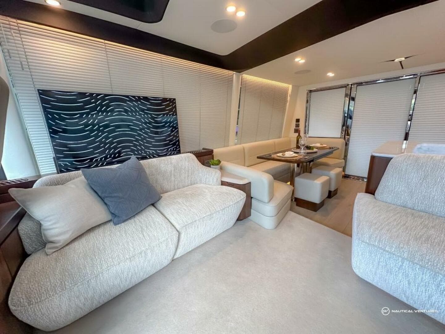 2023 Fairline Phantom 65