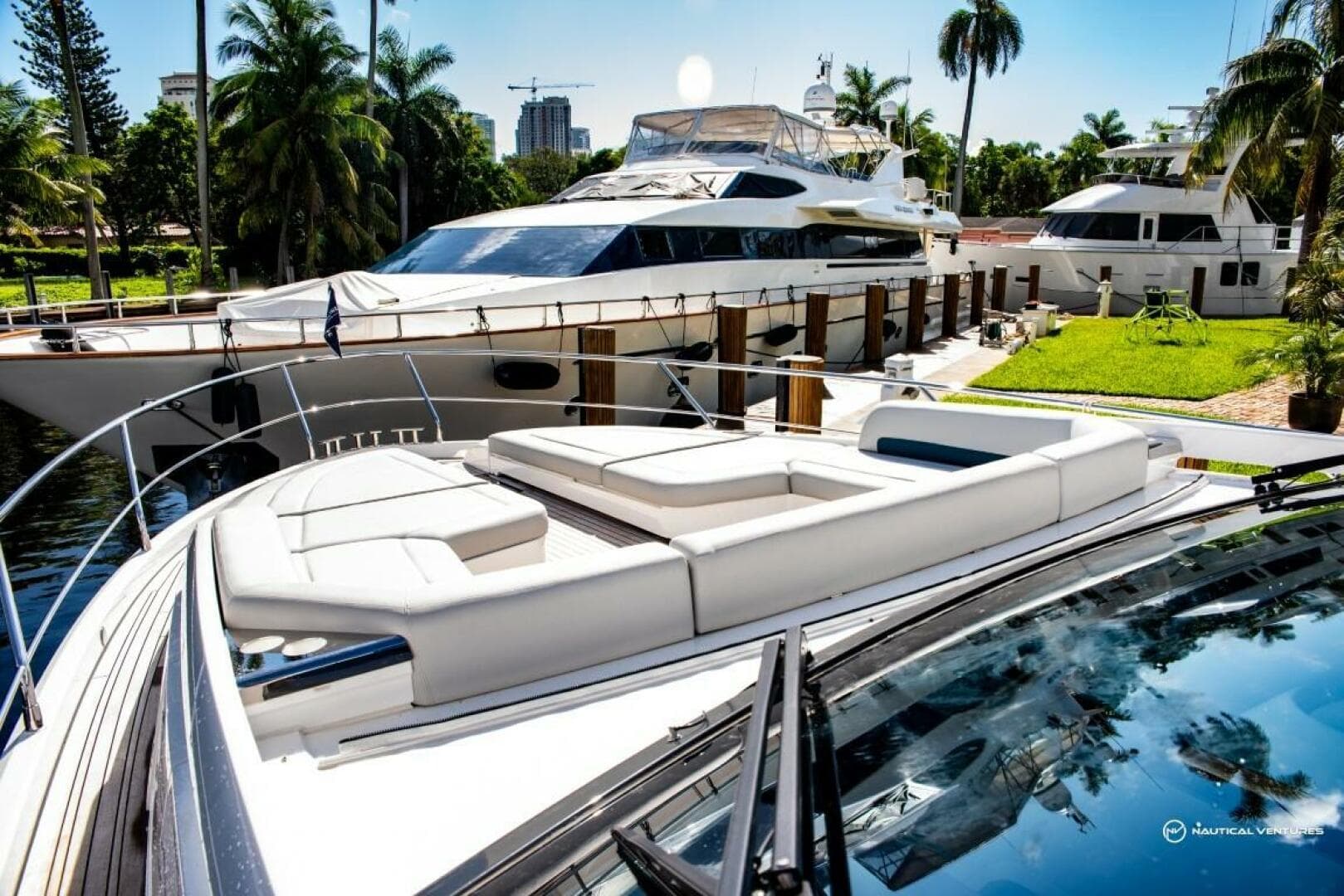 2023 Fairline Phantom 65