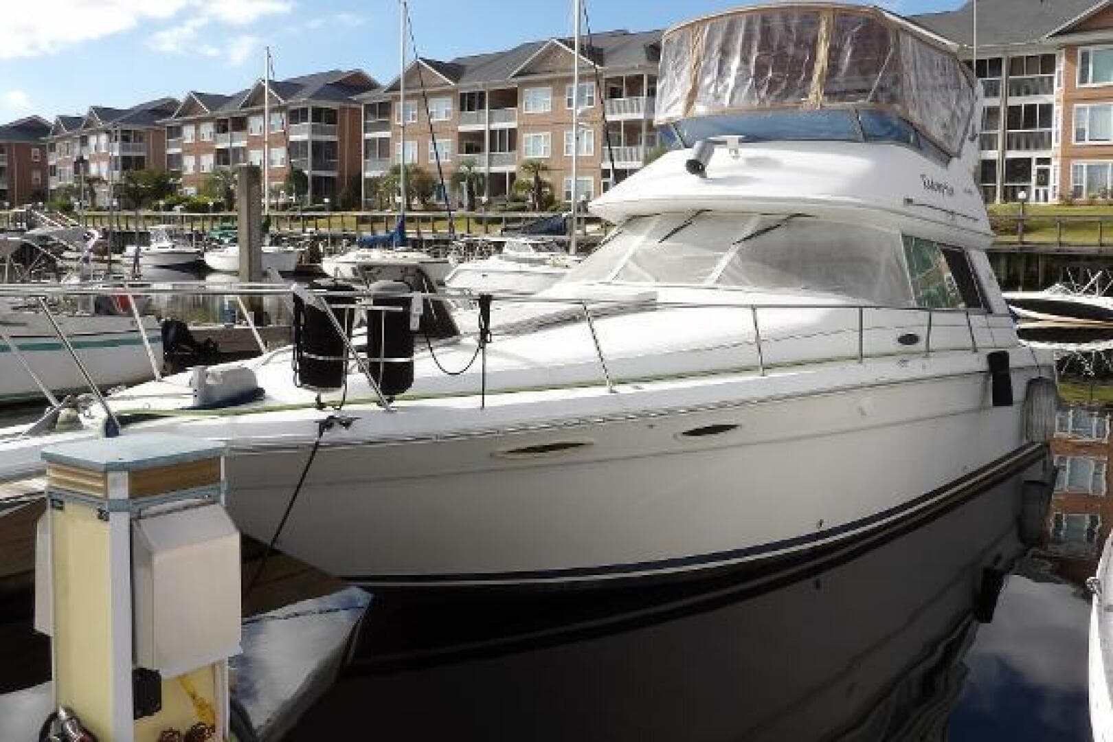 1993 Sea Ray 370 Sedan Bridge