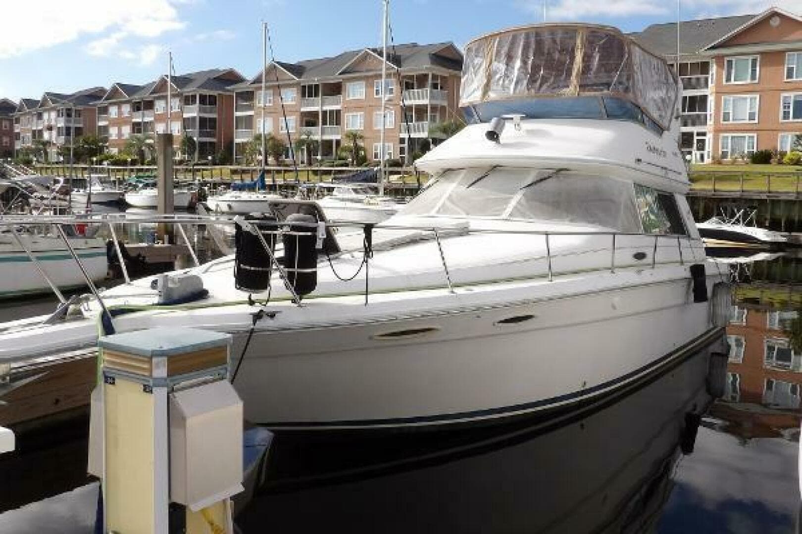 1993 Sea Ray 370 Sedan Bridge