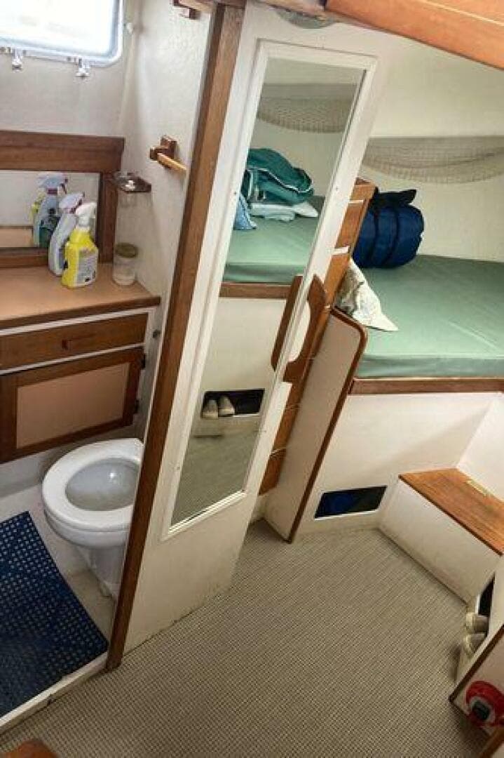 1984 Duffy Flybridge Cruiser