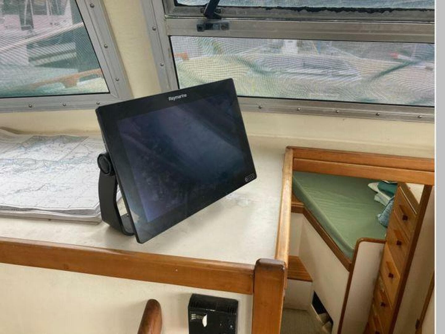 1984 Duffy Flybridge Cruiser