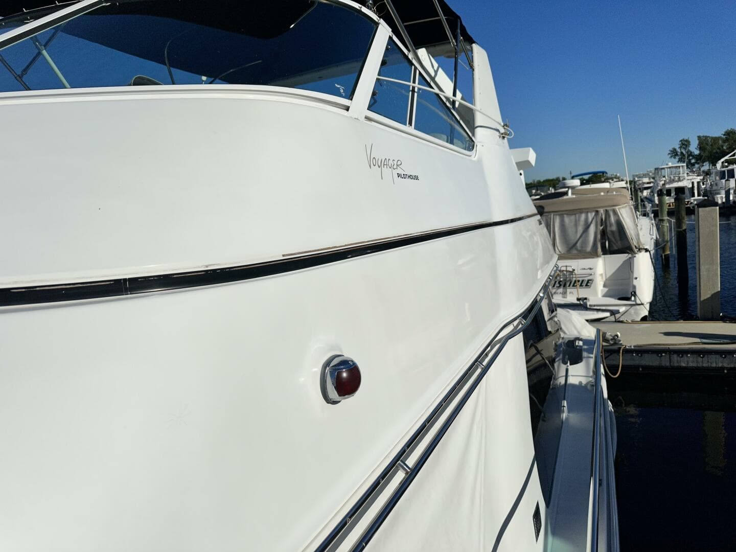 1999 Carver 450 Pilothouse