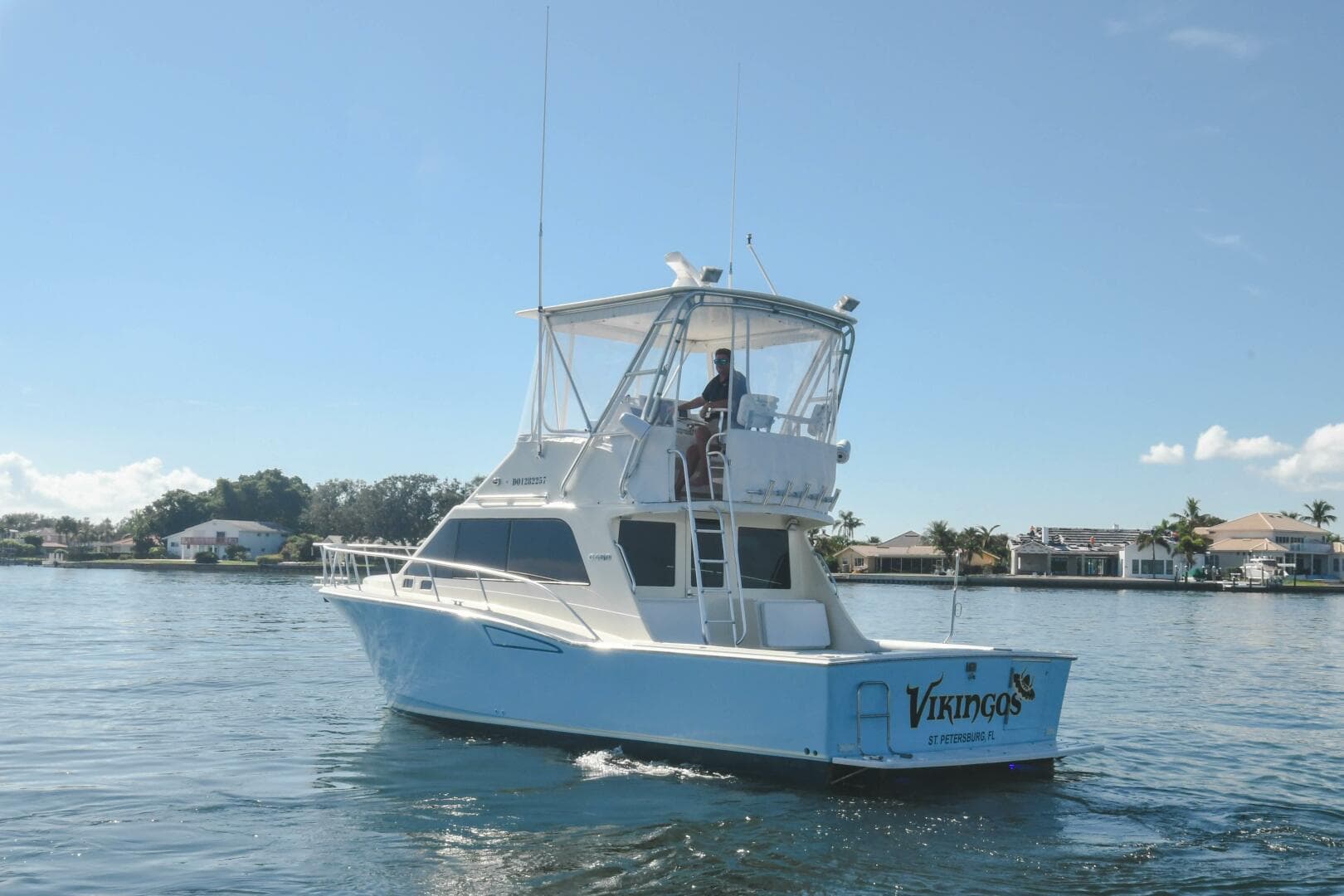 2001 35 Cabo Flybridge - VIKINGOS