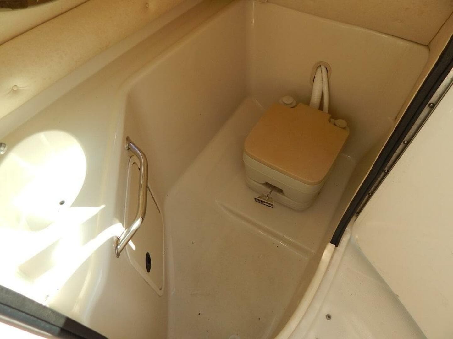 2004 Sea Ray 240 Sundeck