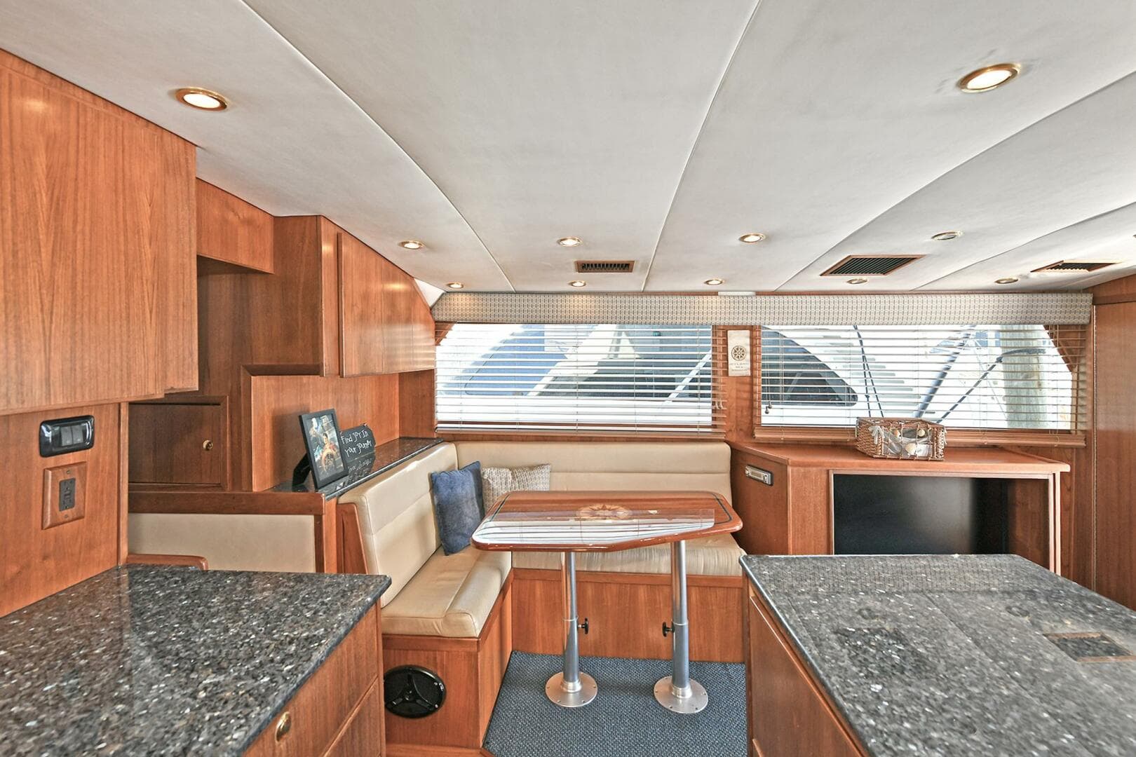 2000 Torres 48 Enclosed Bridge