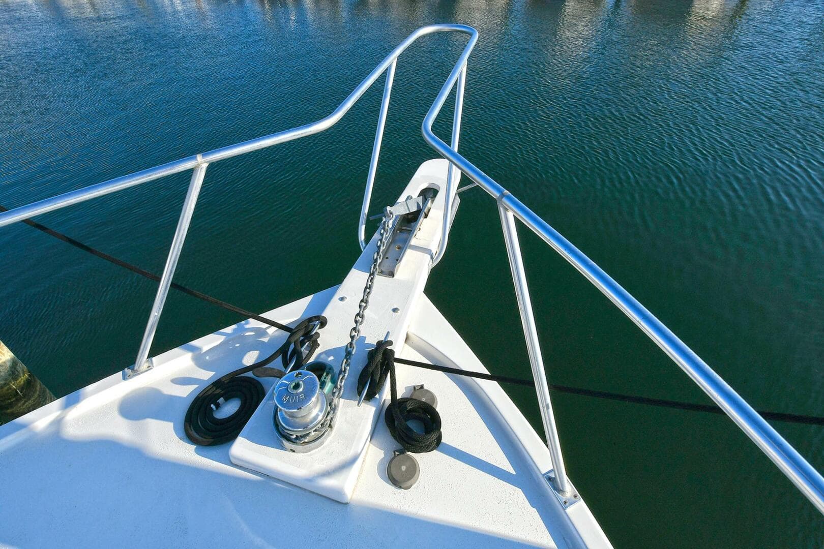 2000 Torres 48 Enclosed Bridge
